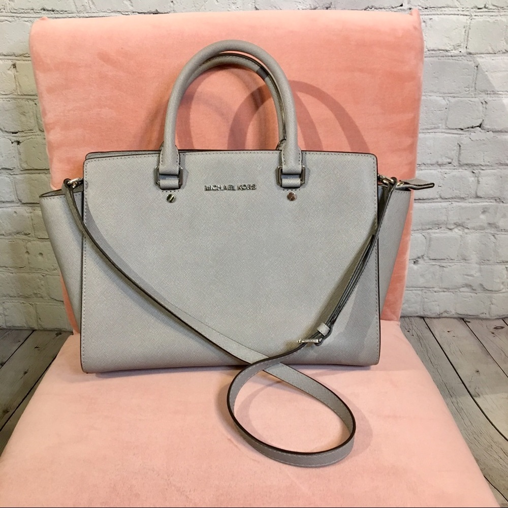 **SOLD** Michael Kors Selma Crossbody